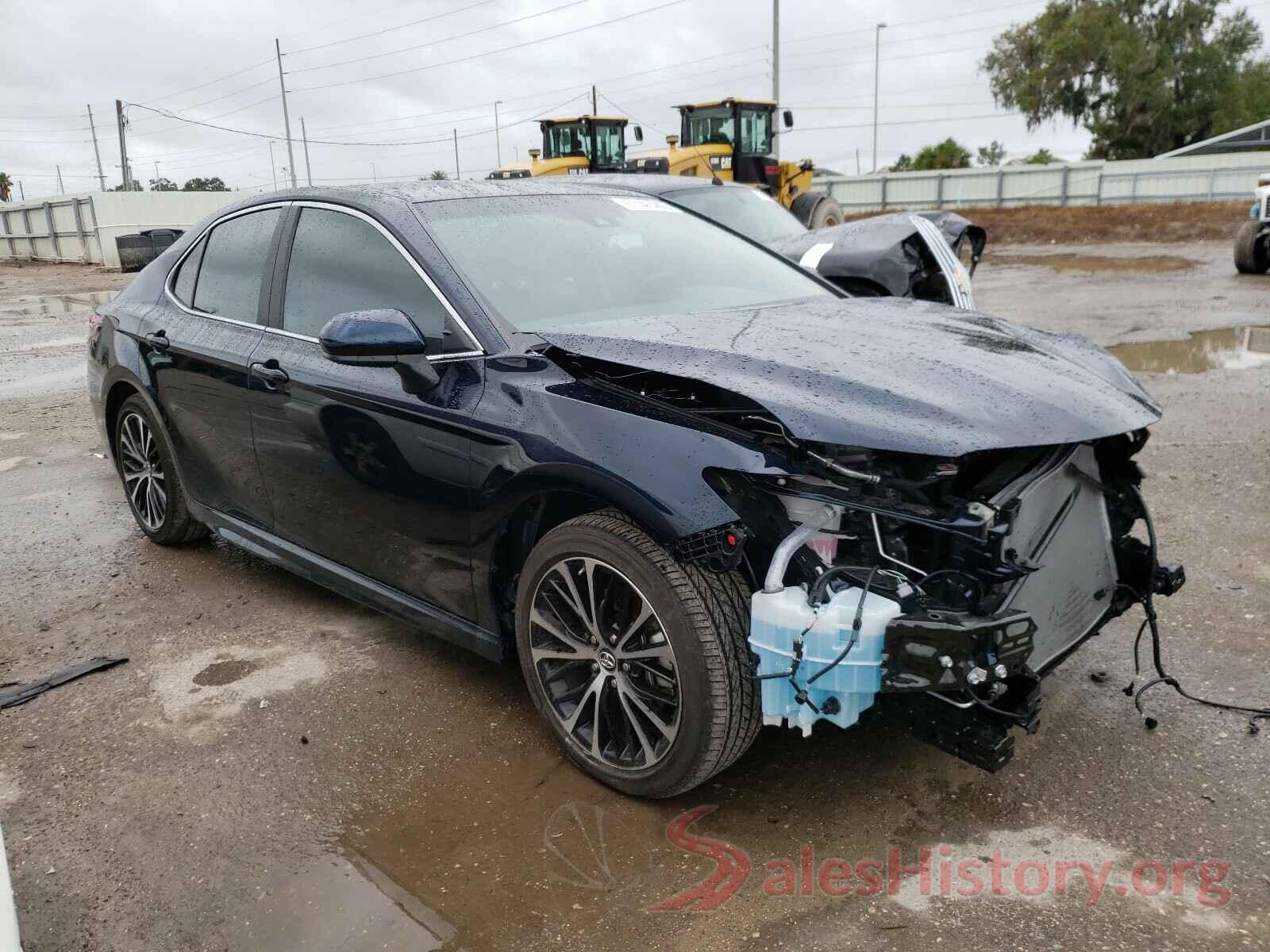 4T1B11HK4JU653549 2018 TOYOTA CAMRY