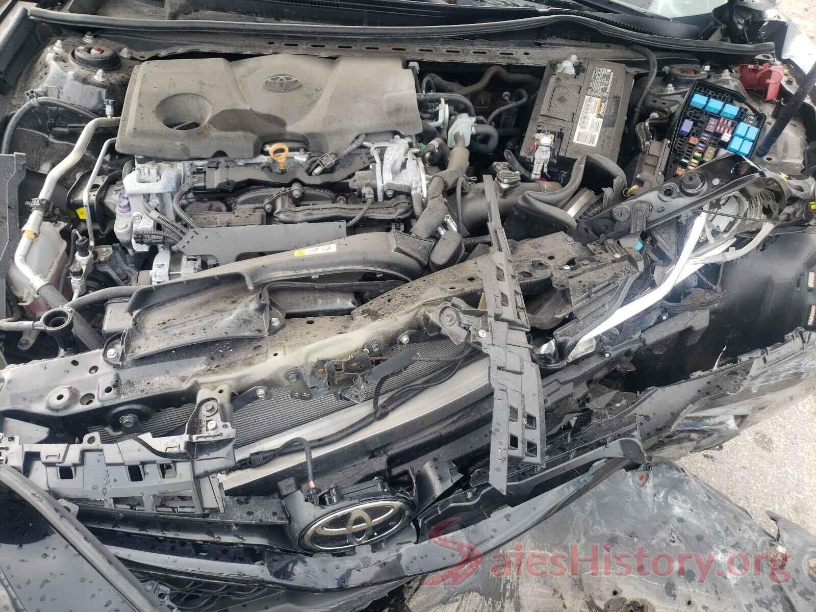 4T1B11HK3JU555807 2018 TOYOTA CAMRY