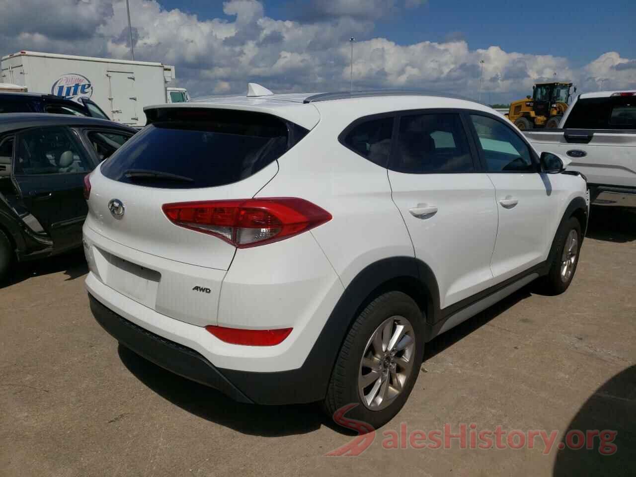 KM8J3CA41JU677627 2018 HYUNDAI TUCSON