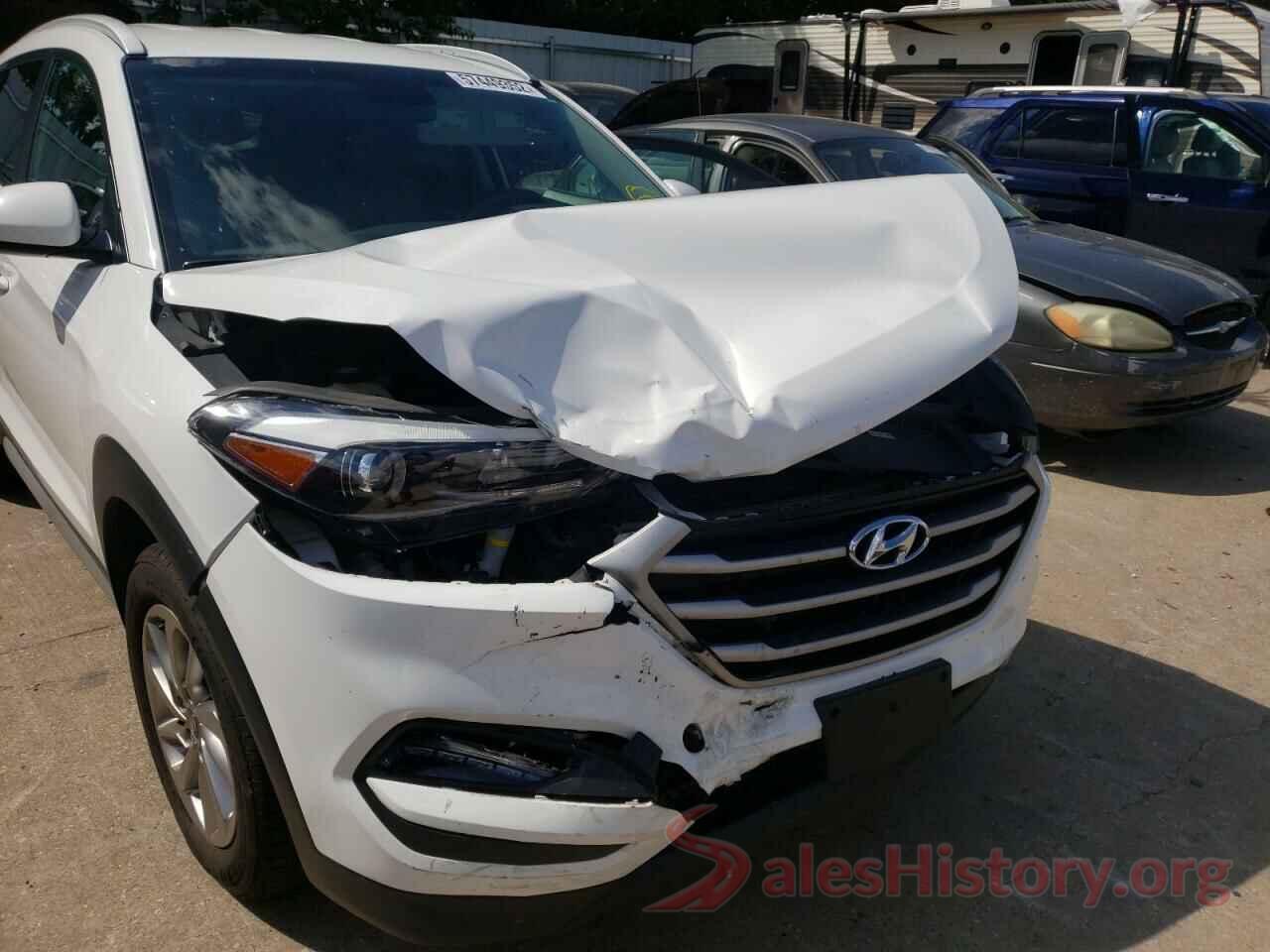 KM8J3CA41JU677627 2018 HYUNDAI TUCSON