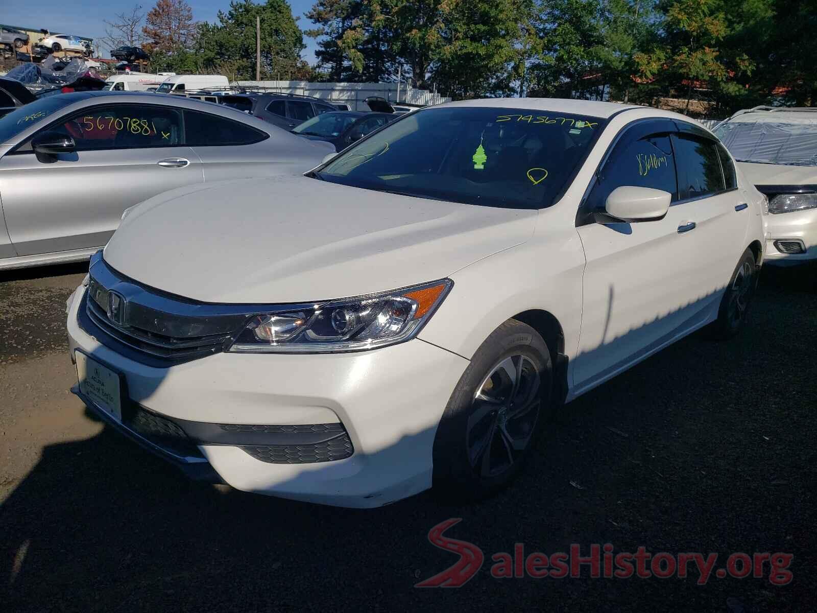 1HGCR2F33HA135688 2017 HONDA ACCORD