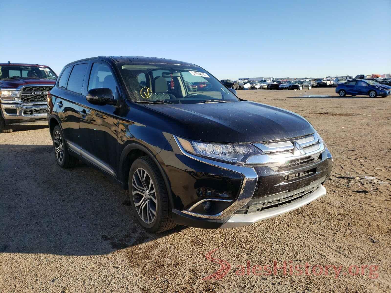 JA4AZ3A3XJJ000274 2018 MITSUBISHI OUTLANDER