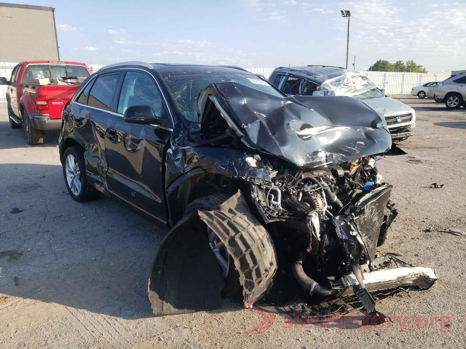 WA1JCCFS4HR010957 2017 AUDI Q3