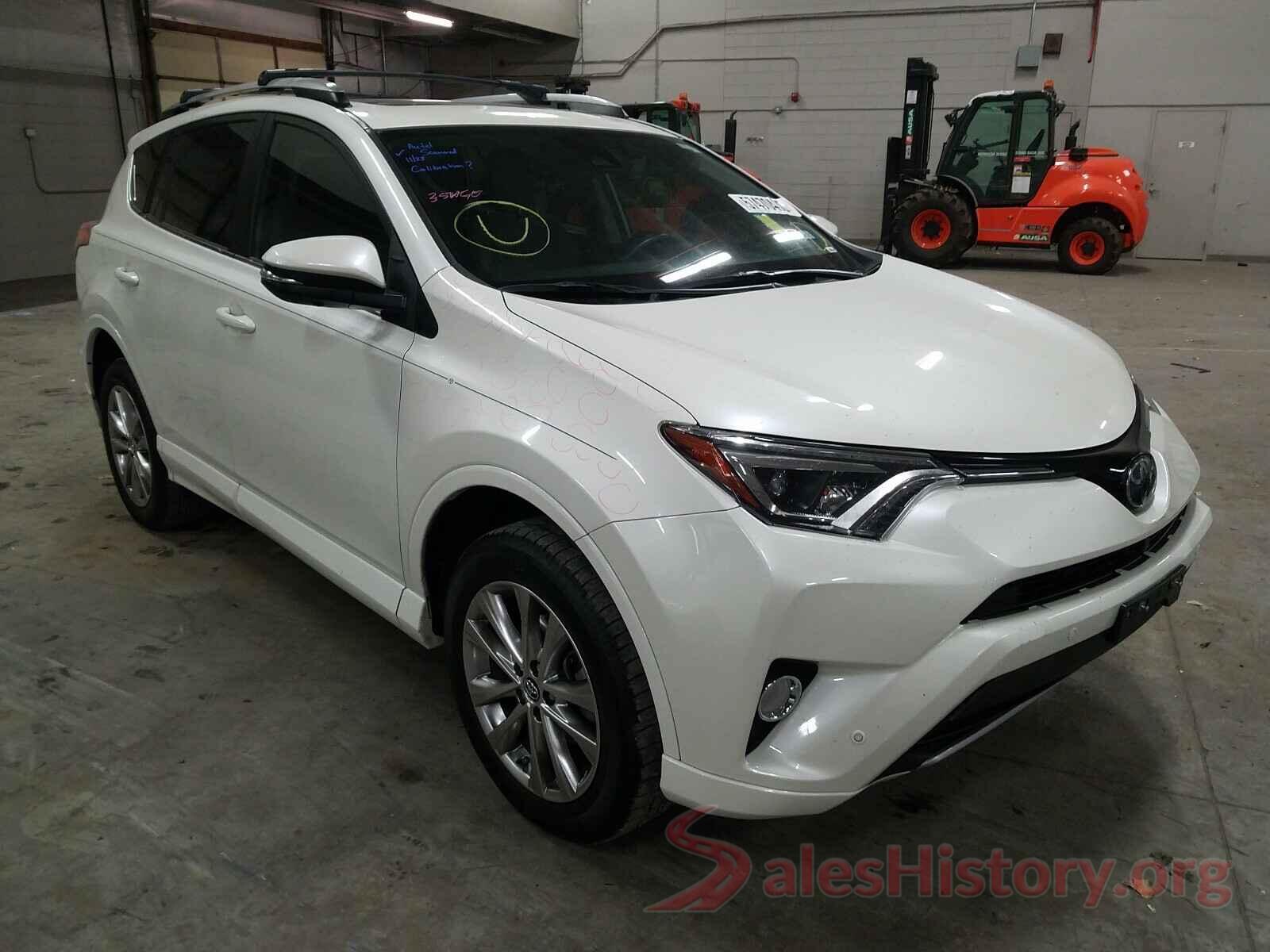 2T3DFREV0JW780541 2018 TOYOTA RAV4