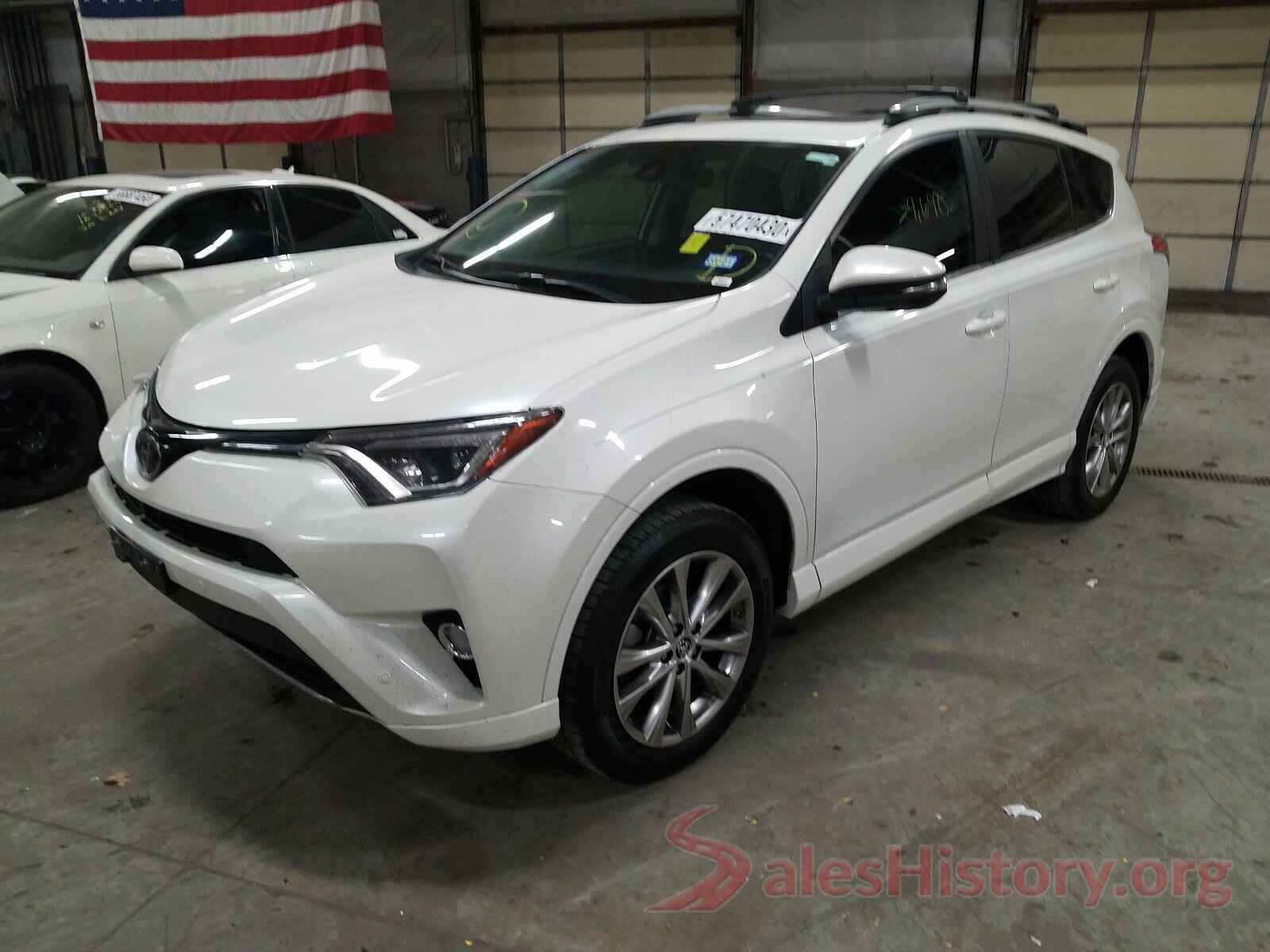 2T3DFREV0JW780541 2018 TOYOTA RAV4