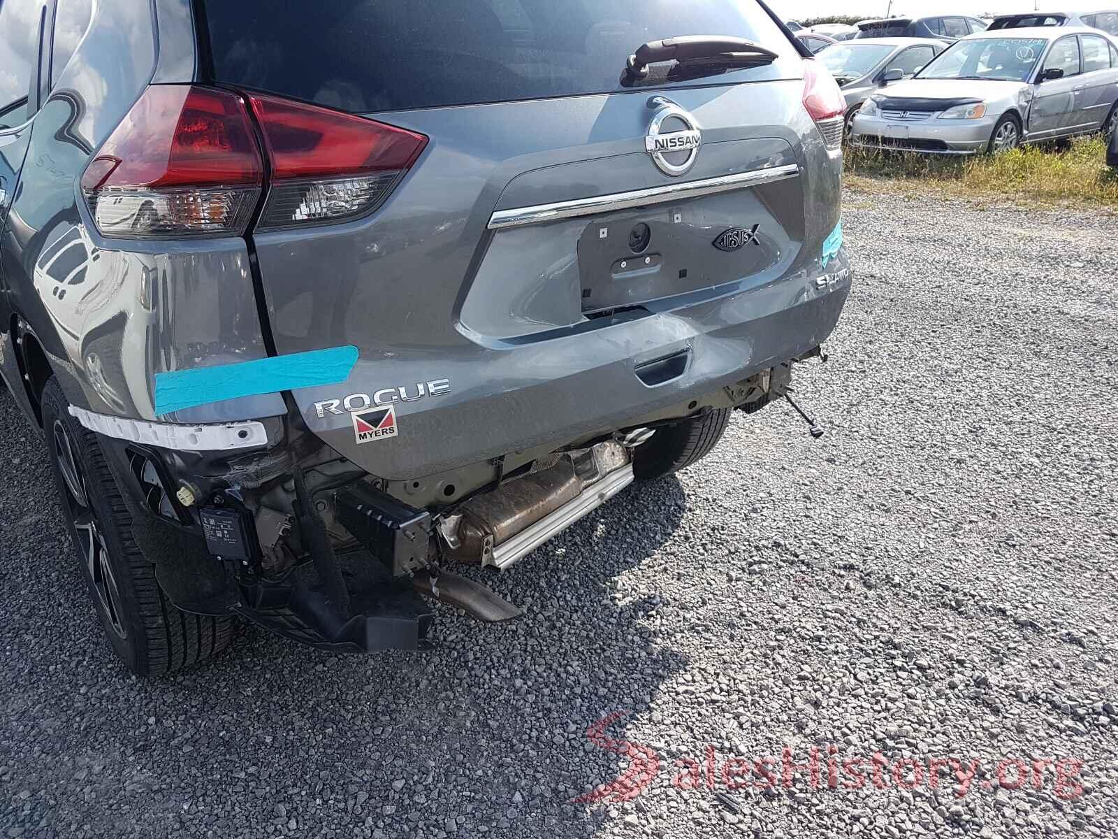 5N1AT2MV7JC719027 2018 NISSAN ROGUE