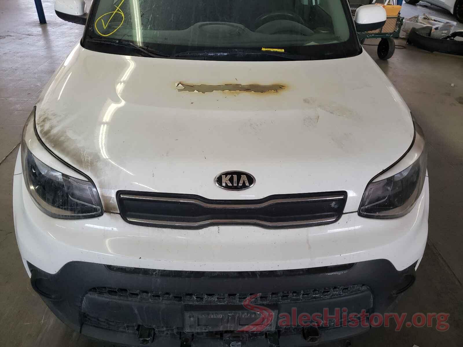 KNDJN2A22J7558992 2018 KIA SOUL