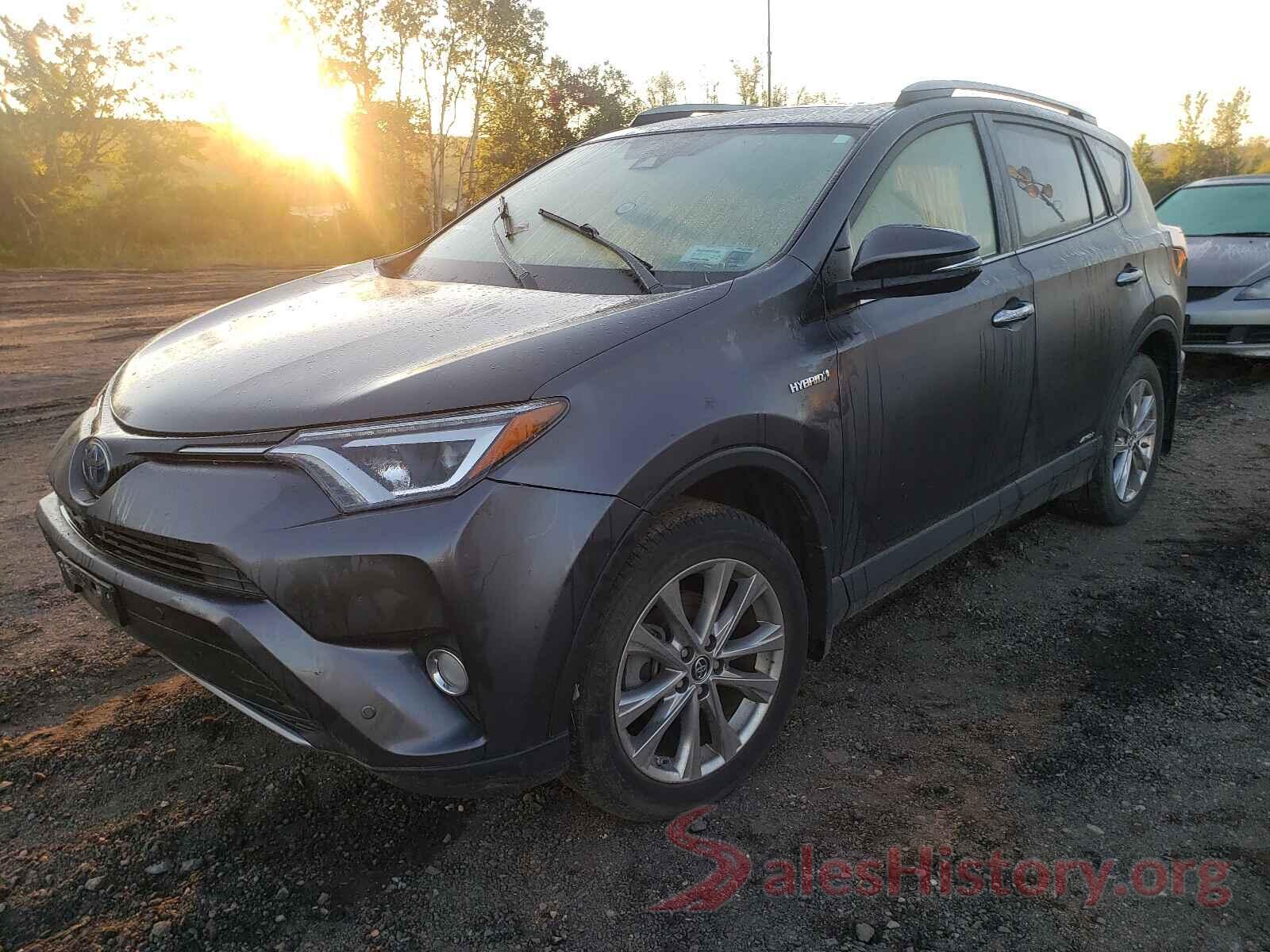 JTMDJREV9JD213031 2018 TOYOTA RAV4