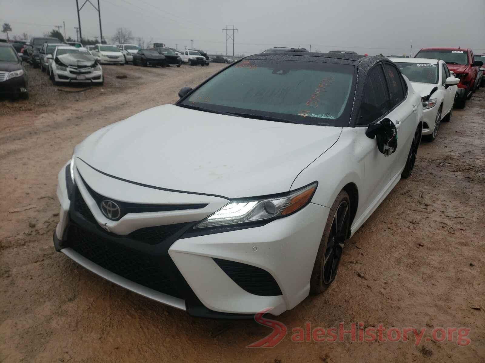 4T1BZ1HK1JU019298 2018 TOYOTA CAMRY