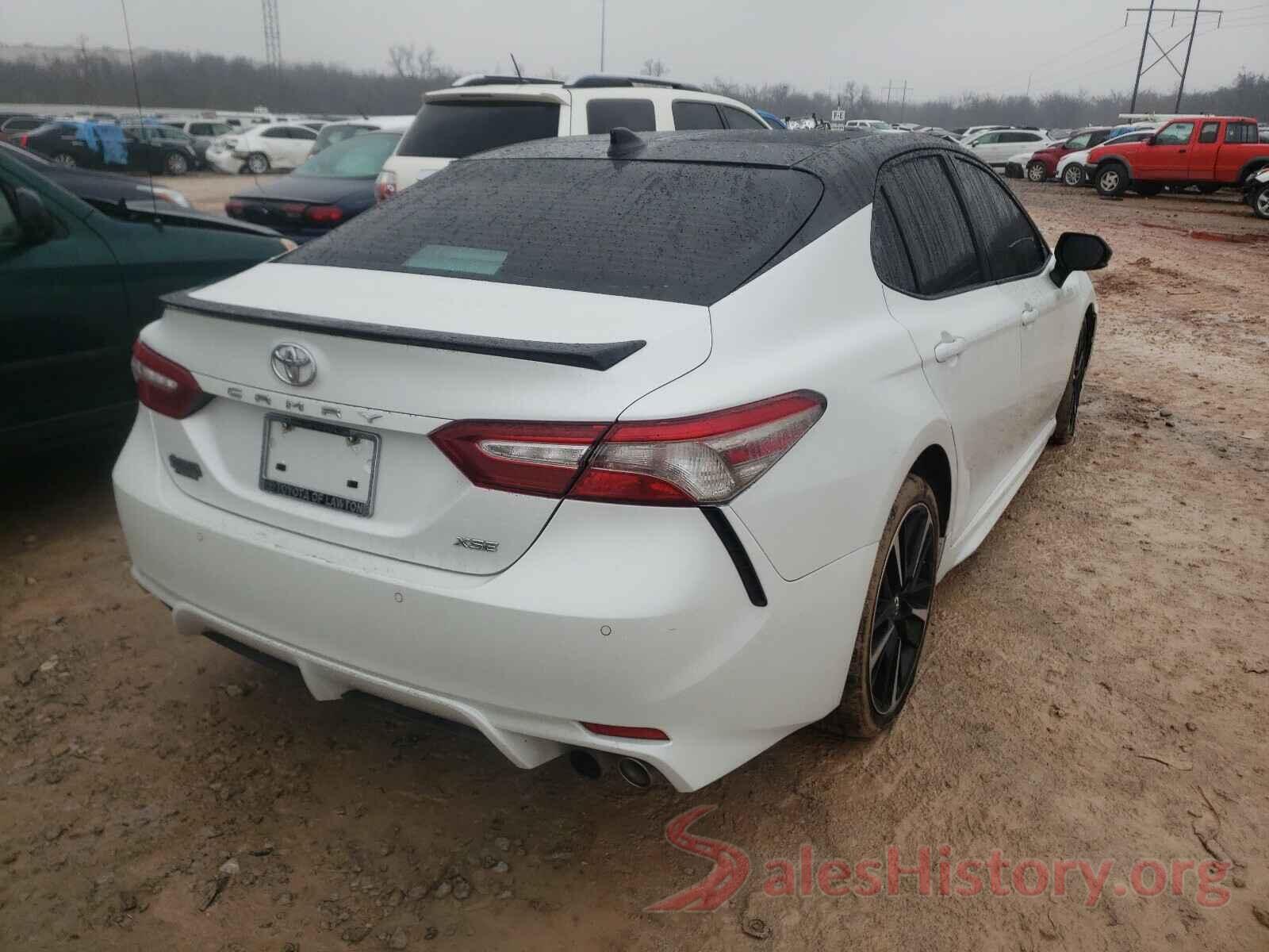 4T1BZ1HK1JU019298 2018 TOYOTA CAMRY