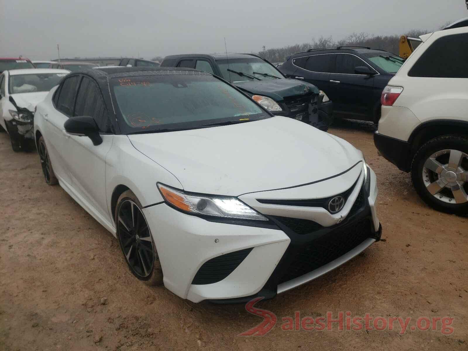 4T1BZ1HK1JU019298 2018 TOYOTA CAMRY