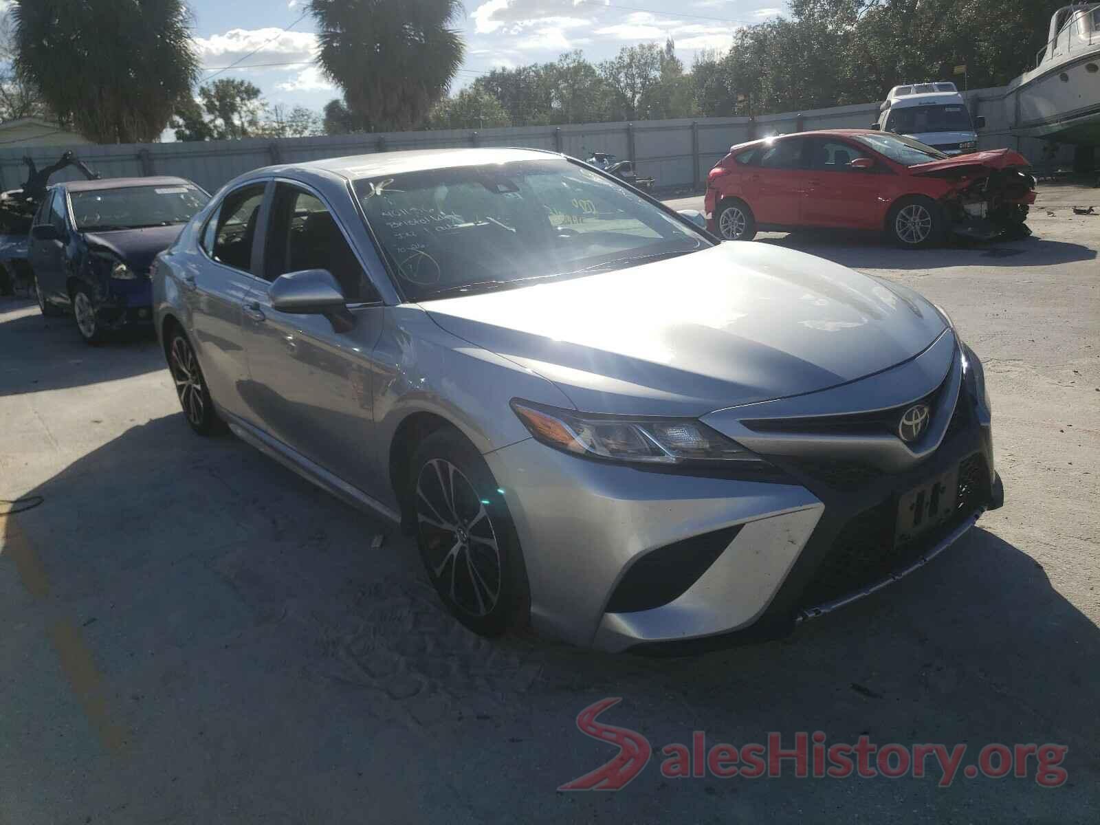 4T1B11HK9JU544164 2018 TOYOTA CAMRY