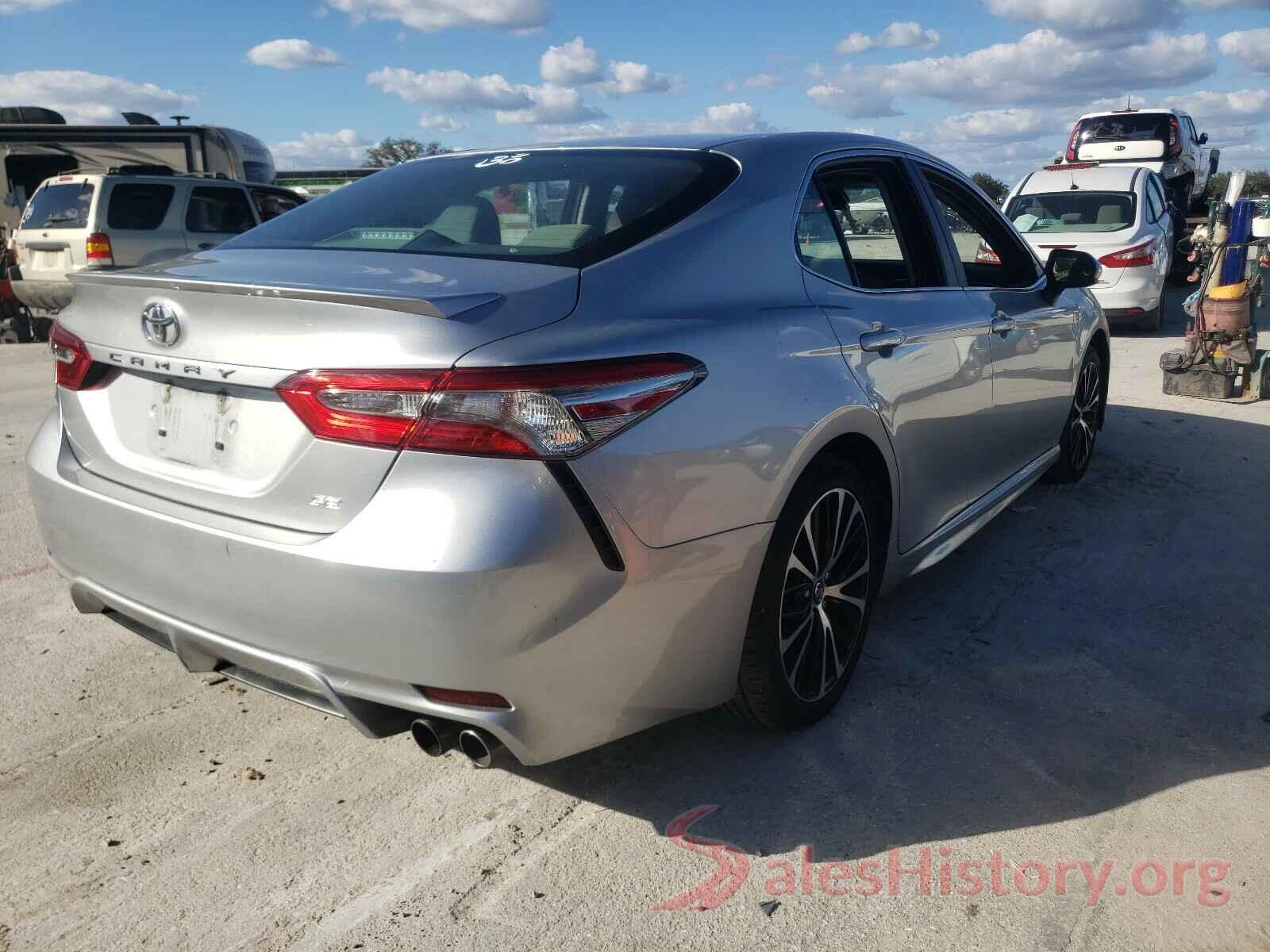 4T1B11HK9JU544164 2018 TOYOTA CAMRY