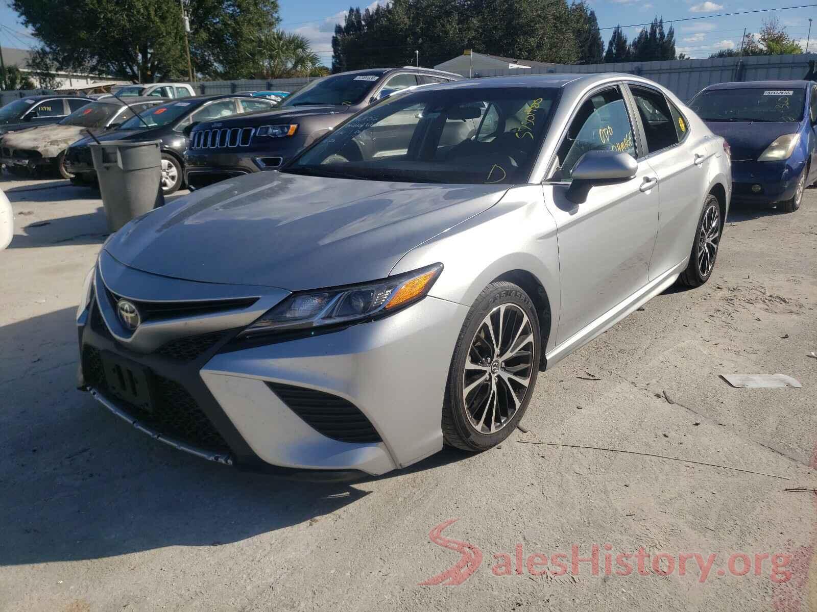 4T1B11HK9JU544164 2018 TOYOTA CAMRY