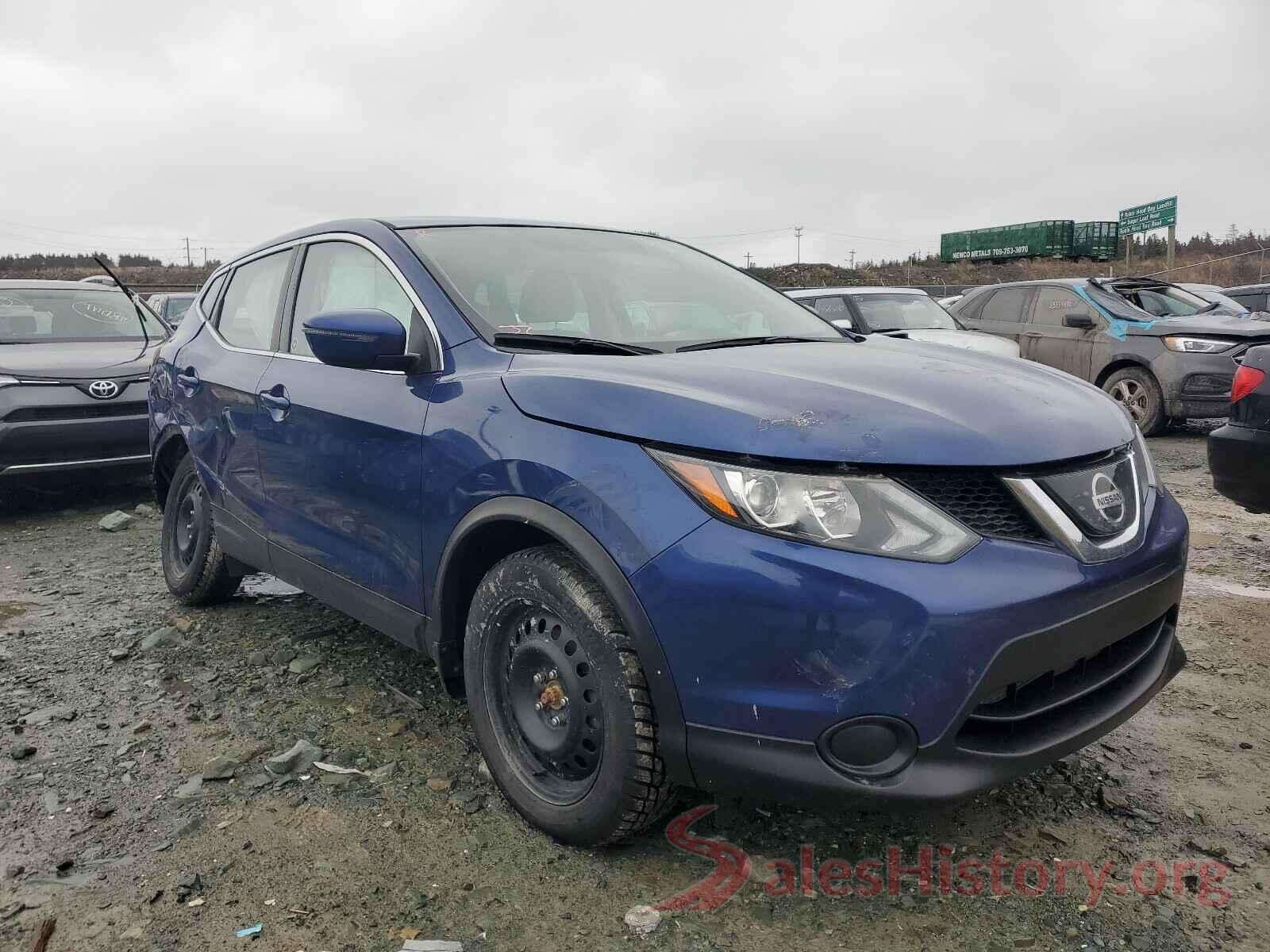 JN1BJ1CR8JW264610 2018 NISSAN ROGUE