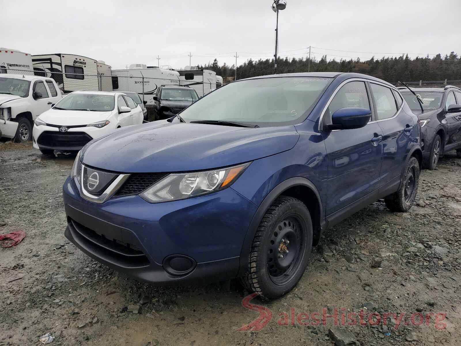 JN1BJ1CR8JW264610 2018 NISSAN ROGUE