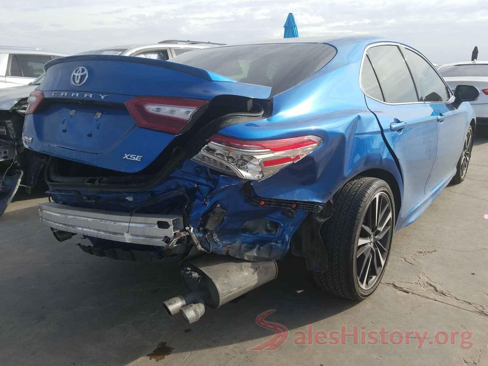 4T1B61HK3JU022857 2018 TOYOTA CAMRY