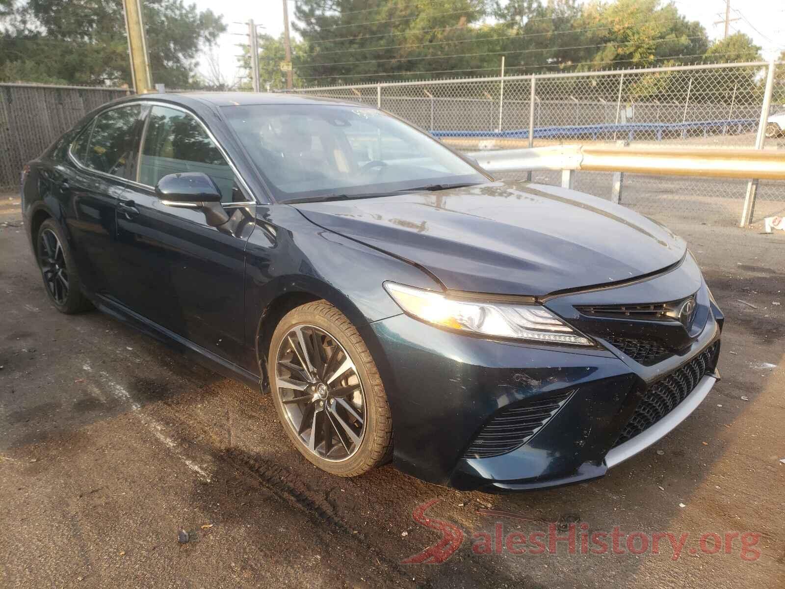 4T1B61HK2JU658931 2018 TOYOTA CAMRY