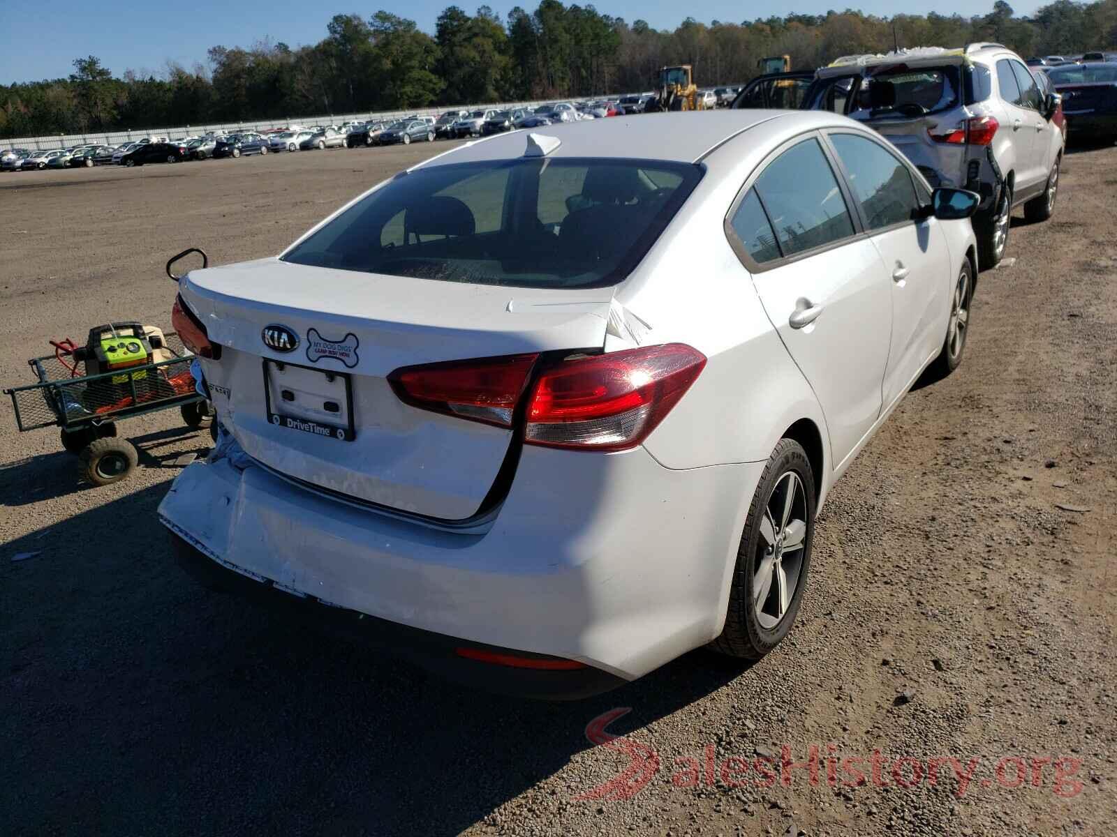 3KPFL4A7XJE252660 2018 KIA FORTE