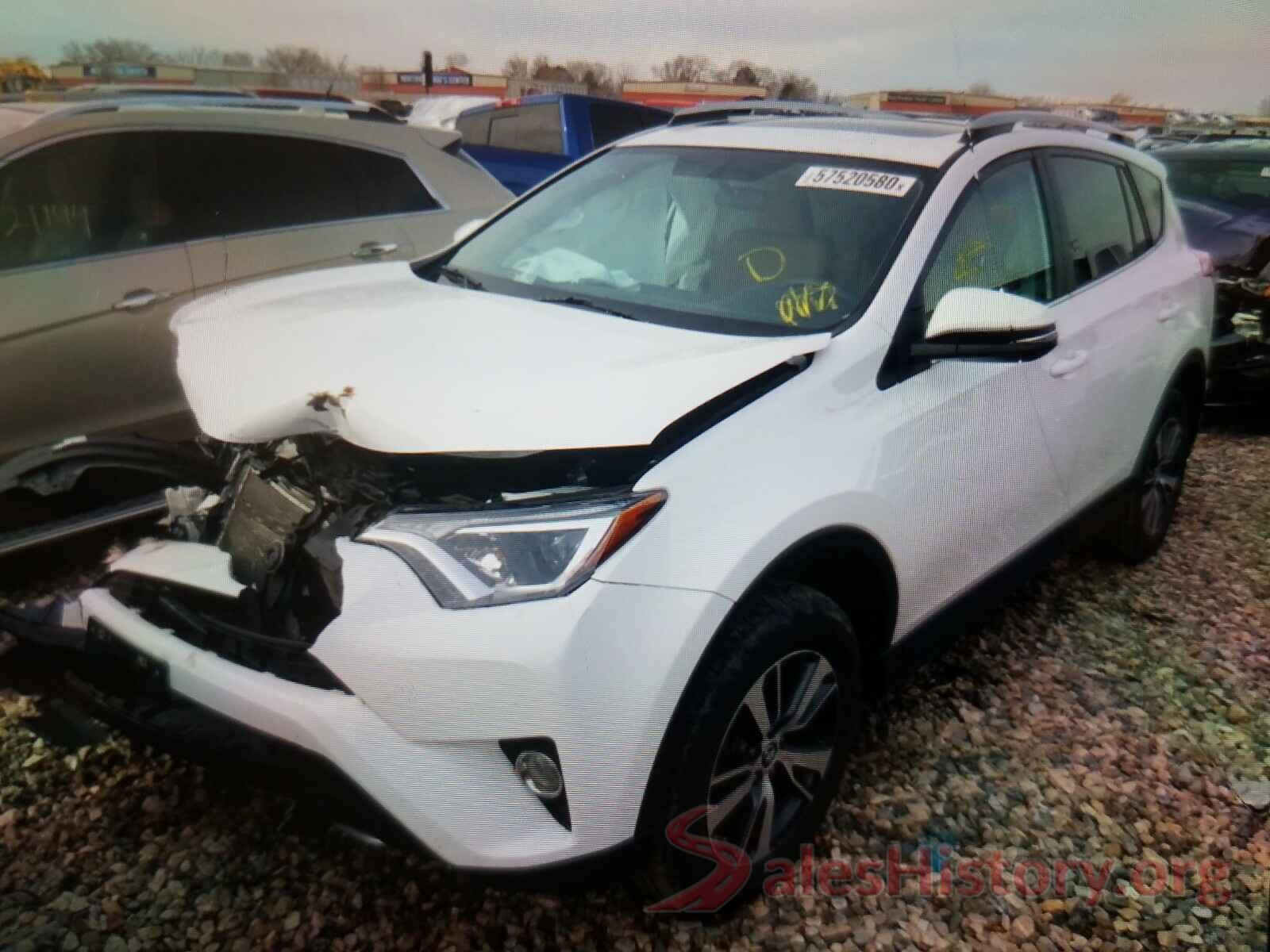 2T3RFREV1GW517098 2016 TOYOTA RAV4