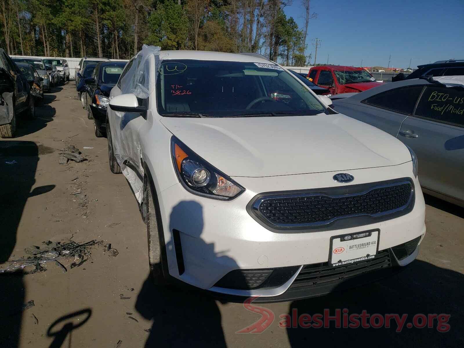 KNDCB3LCXK5246137 2019 KIA NIRO