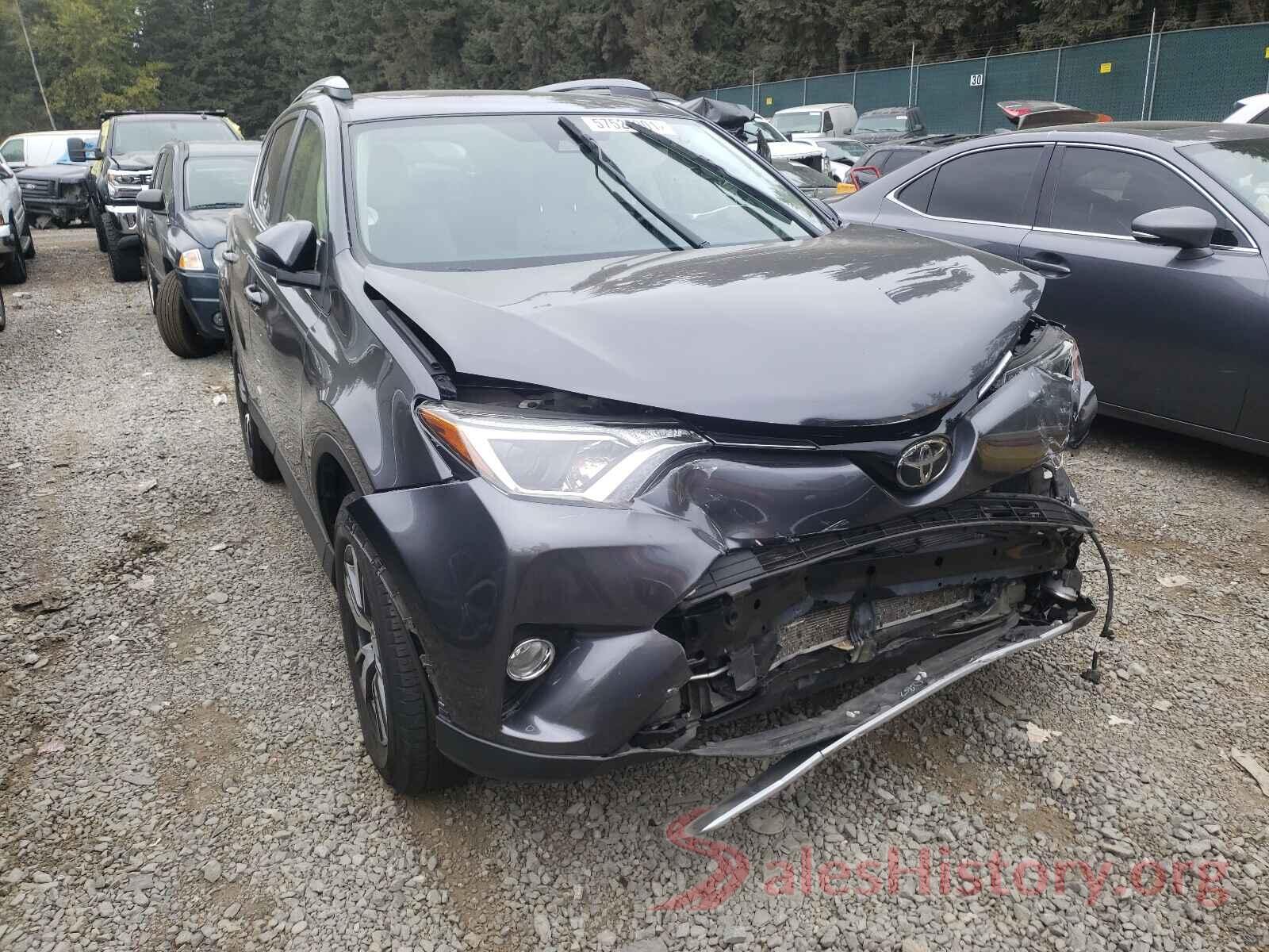 JTMRFREV7HD219556 2017 TOYOTA RAV4