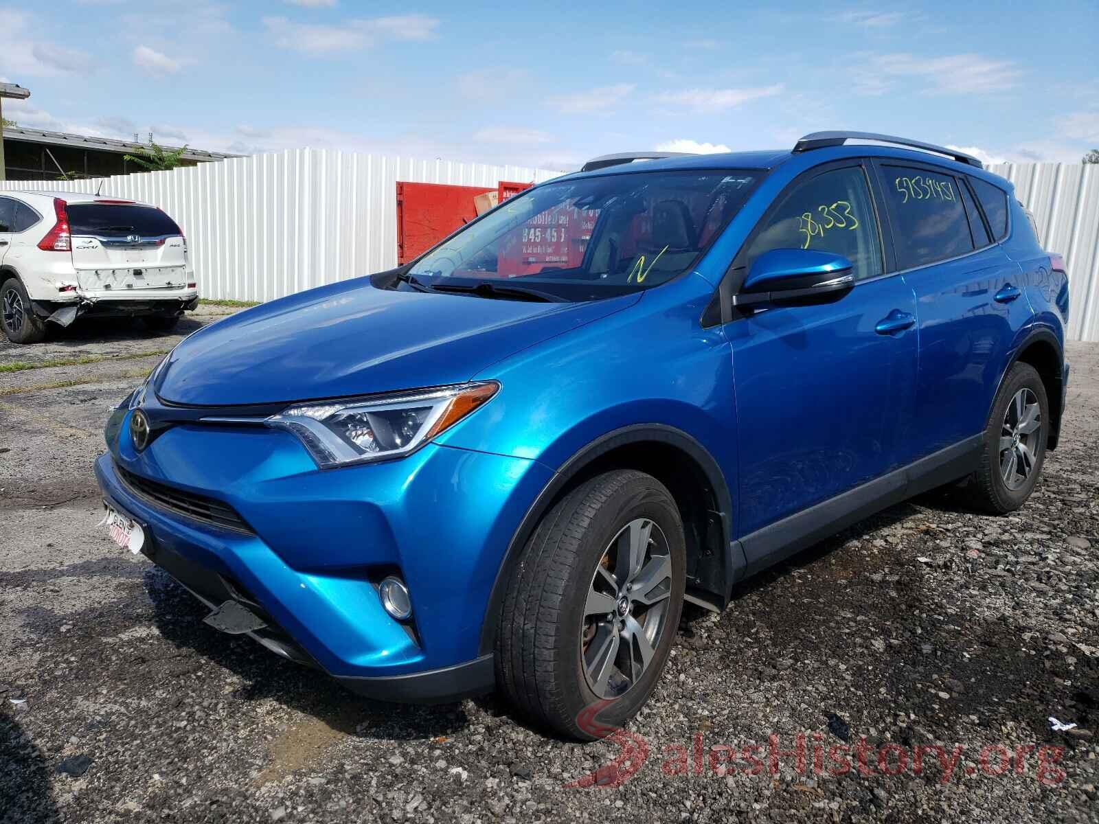 JTMRFREV3HJ709395 2017 TOYOTA RAV4