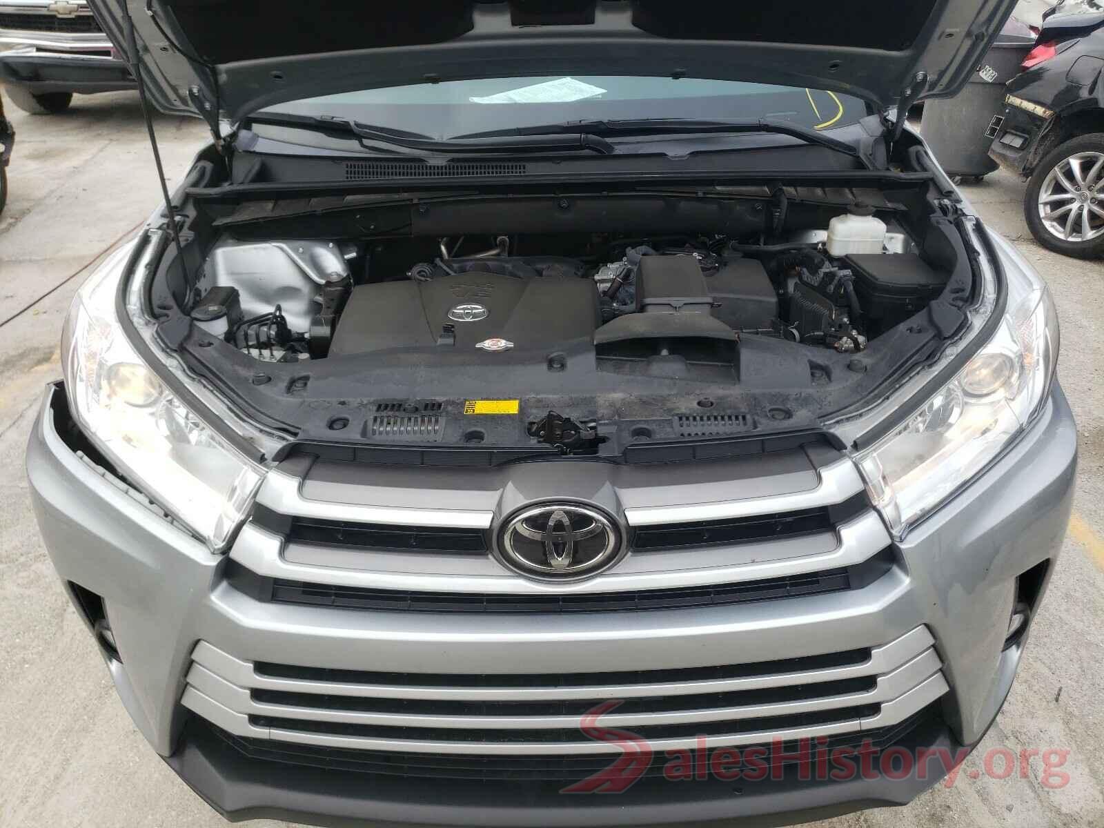 5TDKZRFHXKS557224 2019 TOYOTA HIGHLANDER