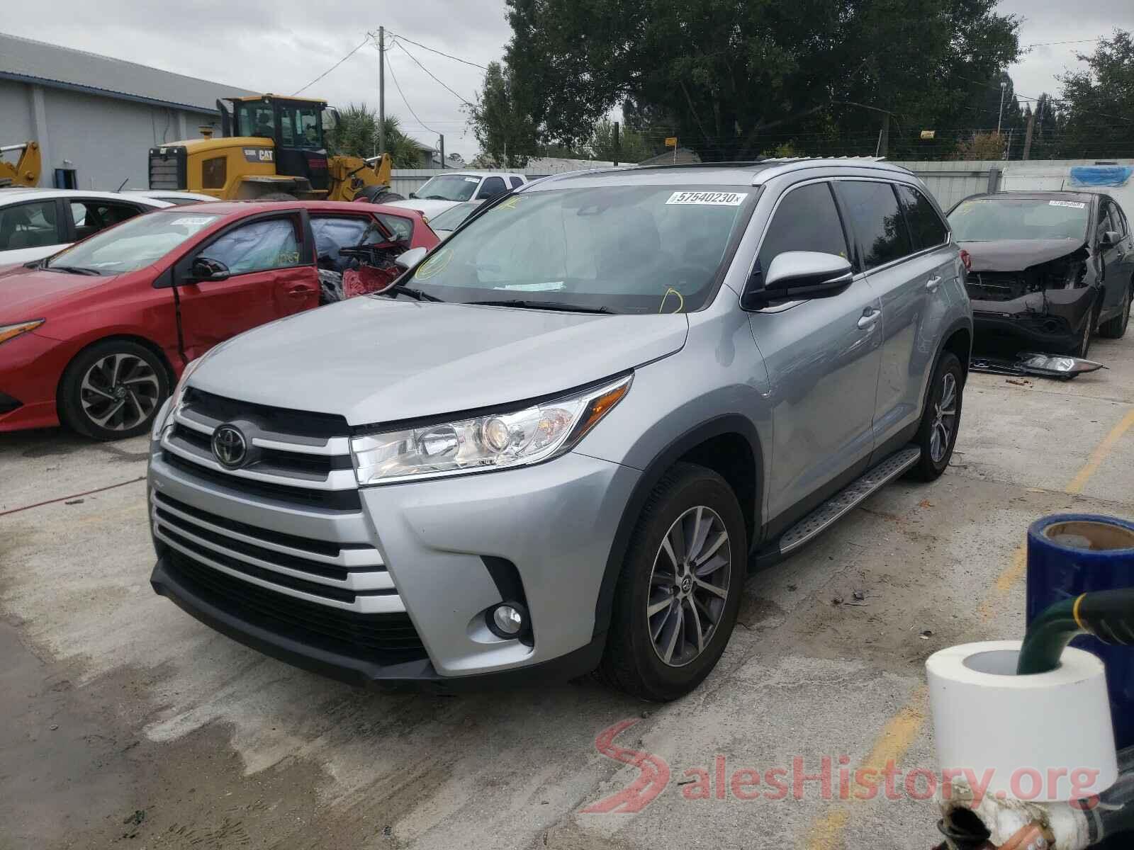 5TDKZRFHXKS557224 2019 TOYOTA HIGHLANDER