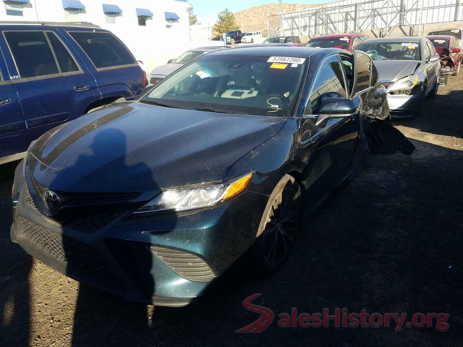 4T1B11HK6JU530481 2018 TOYOTA CAMRY