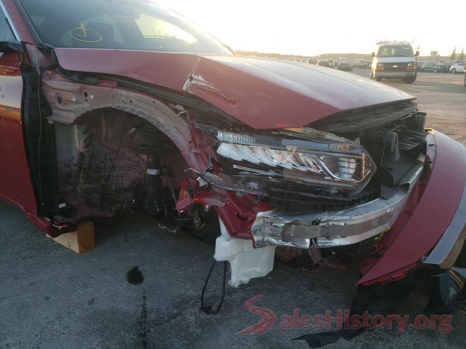 1HGCV1F31JA217690 2018 HONDA ACCORD