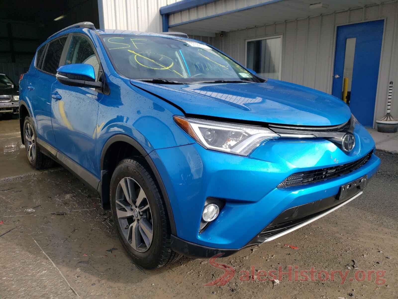 2T3RFREV5JW842568 2018 TOYOTA RAV4