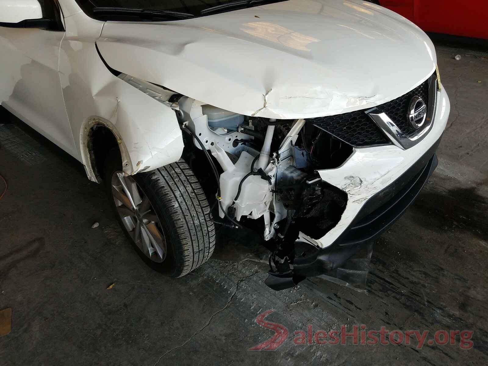 JN1BJ1CP0JW104106 2018 NISSAN ROGUE