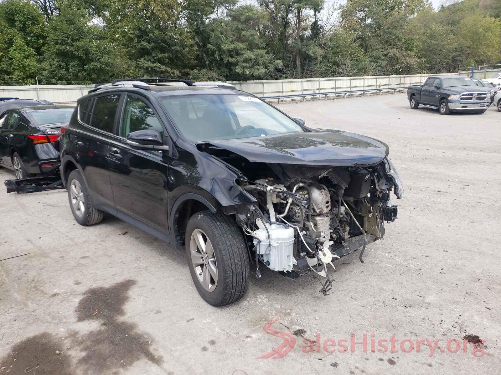 2T3RFREV6FW354012 2015 TOYOTA RAV4