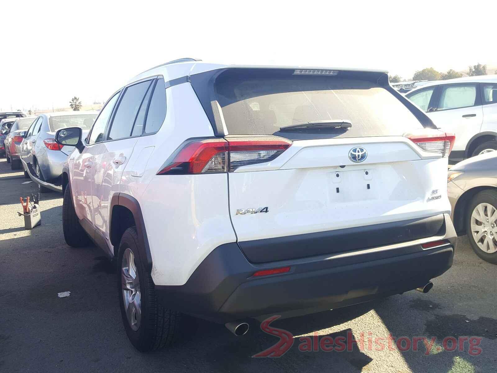 JTMMWRFV4KD017595 2019 TOYOTA RAV4