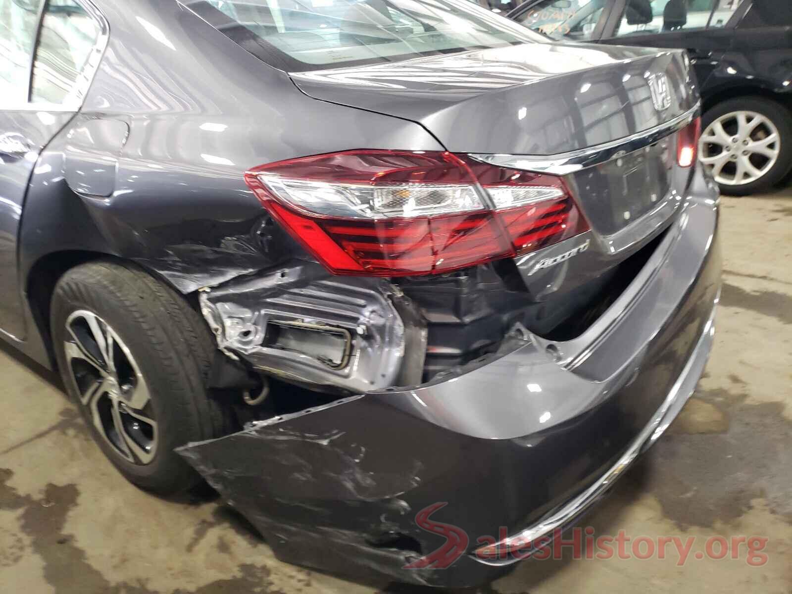 1HGCR2F38HA267555 2017 HONDA ACCORD