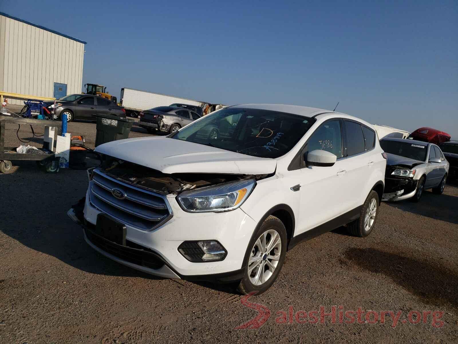 1FMCU9G99HUA38949 2017 FORD ESCAPE