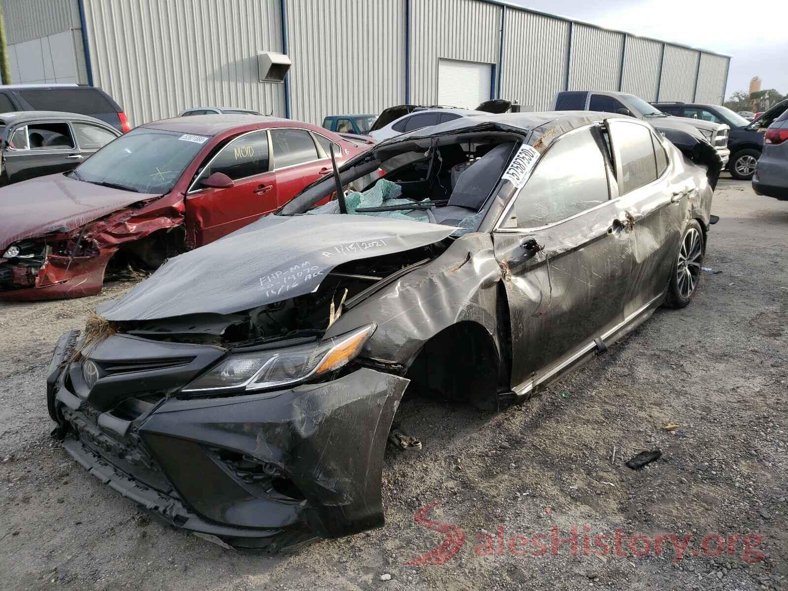 4T1B11HK9JU662005 2018 TOYOTA CAMRY