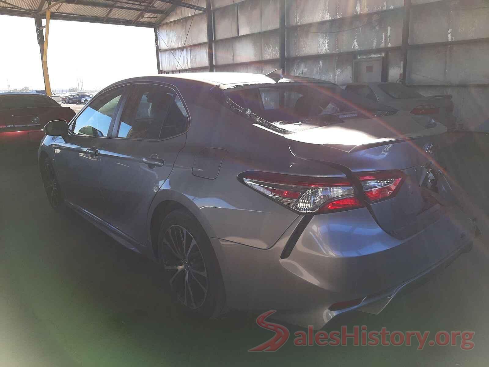 4T1G11AK7LU352101 2020 TOYOTA CAMRY