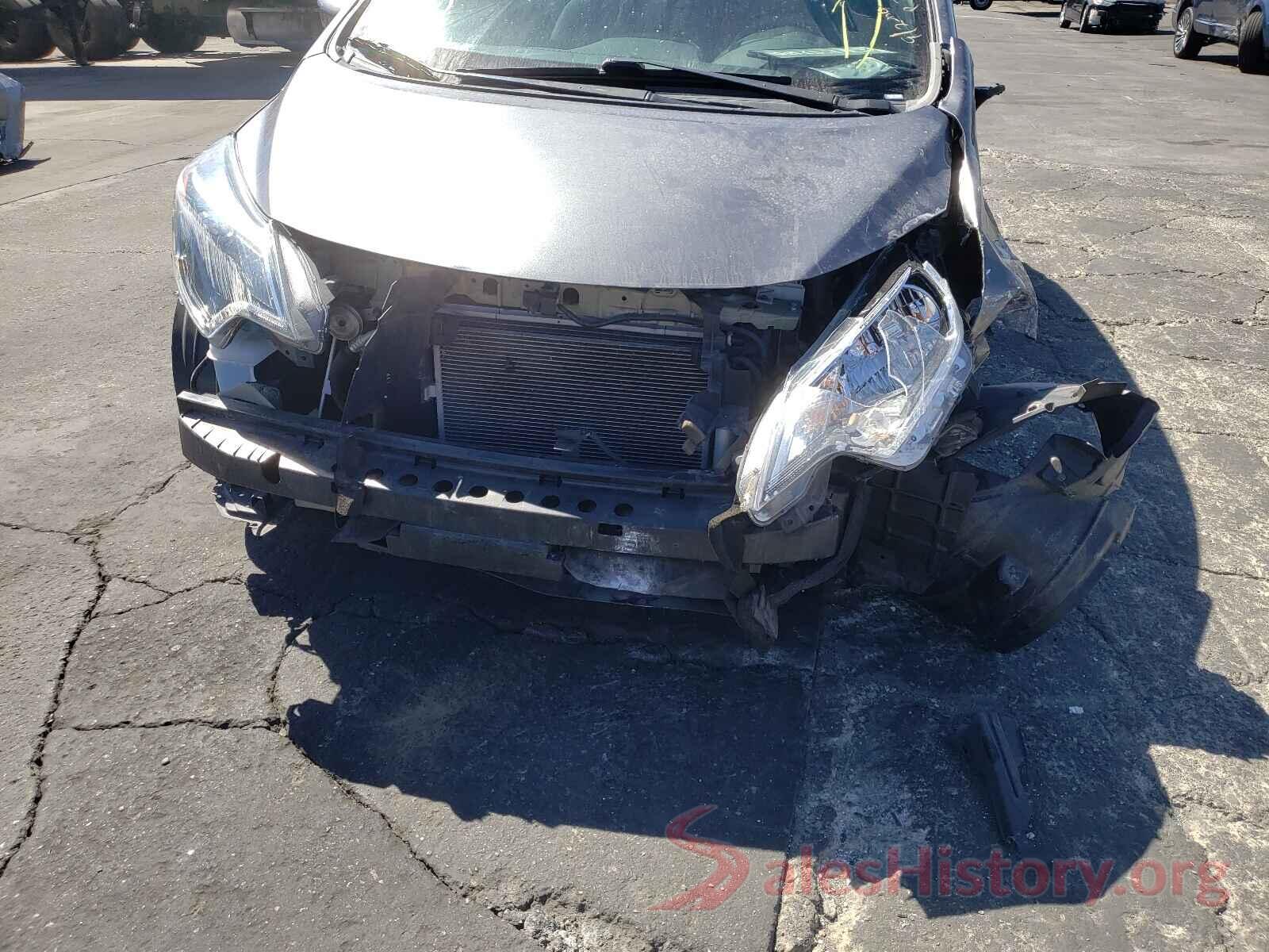 3N1CE2CP8JL368128 2018 NISSAN VERSA