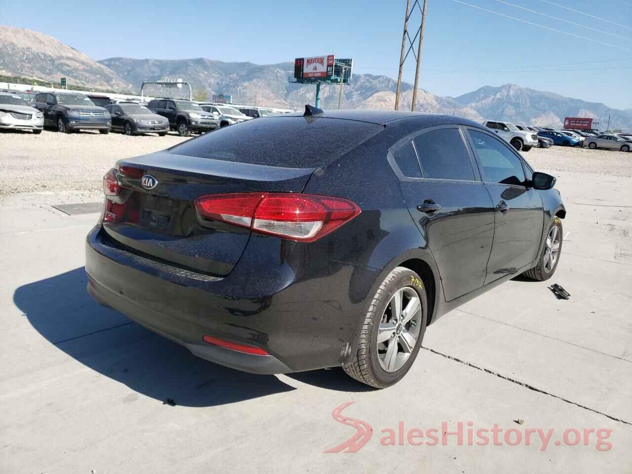 3KPFL4A7XJE251377 2018 KIA FORTE