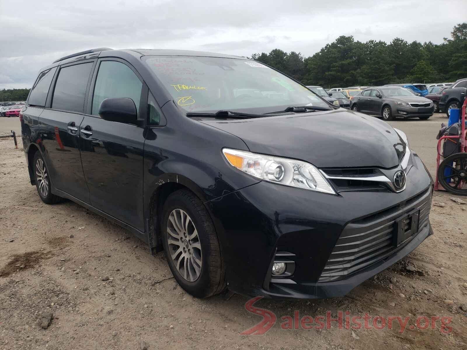 5TDYZ3DC4JS904706 2018 TOYOTA SIENNA