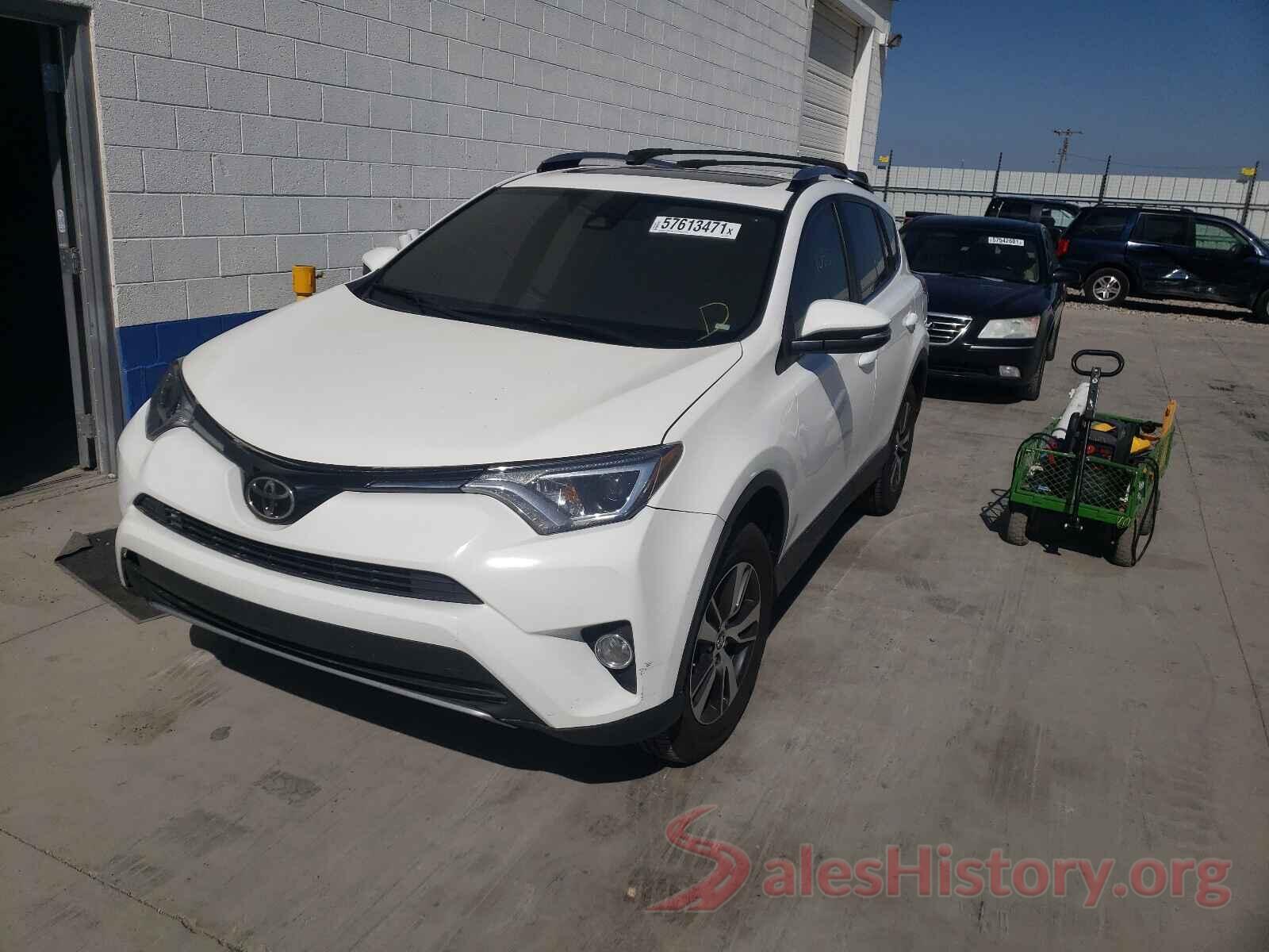 2T3RFREV2HW552377 2017 TOYOTA RAV4