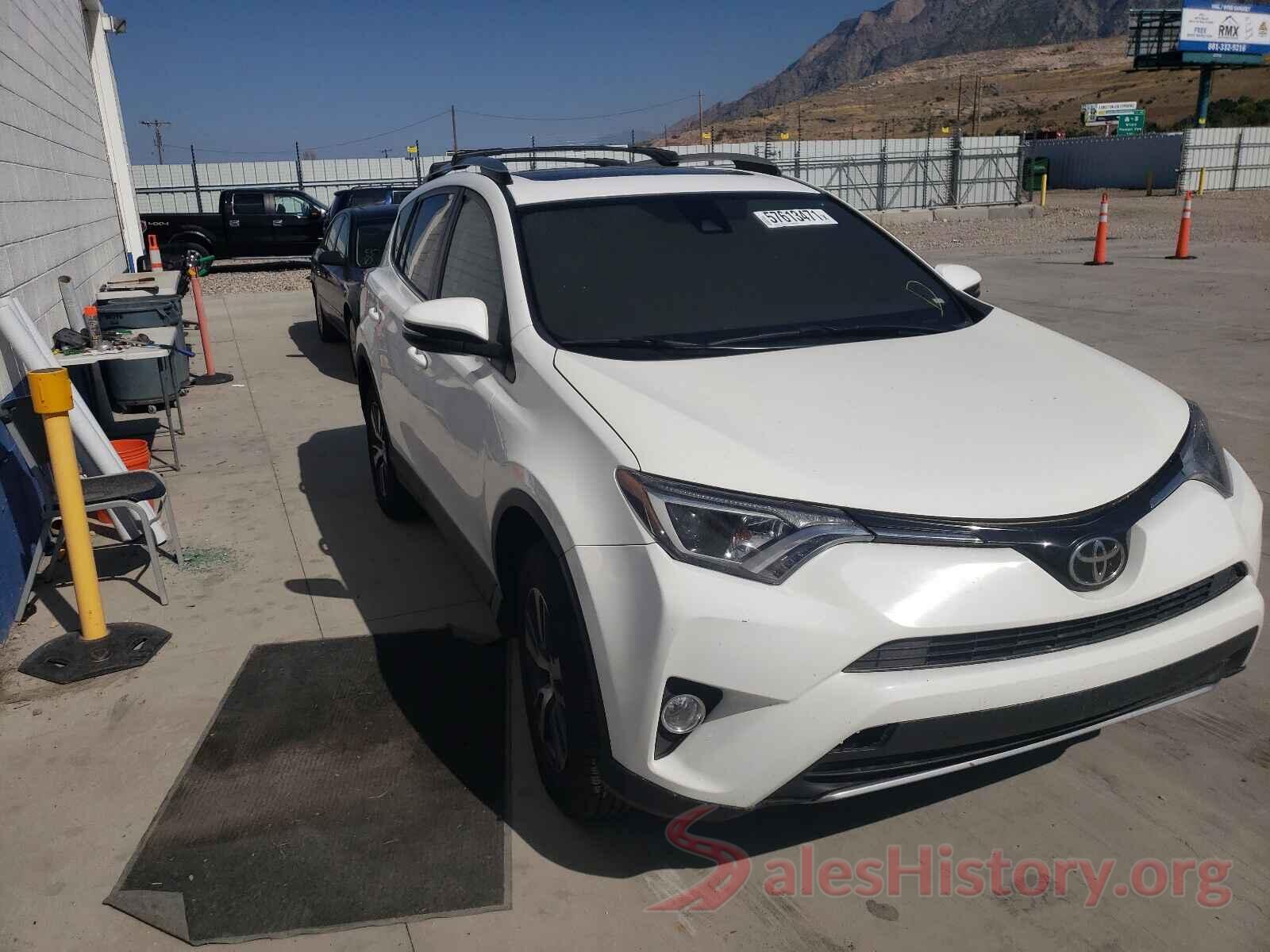 2T3RFREV2HW552377 2017 TOYOTA RAV4