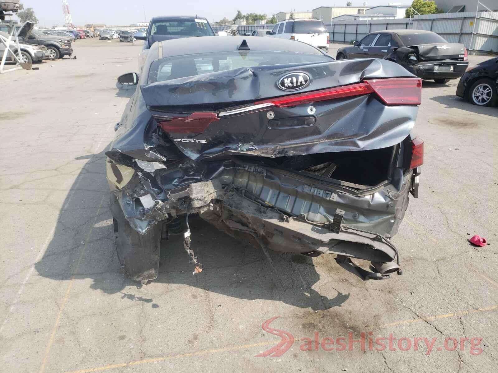 3KPF24AD4KE121525 2019 KIA FORTE