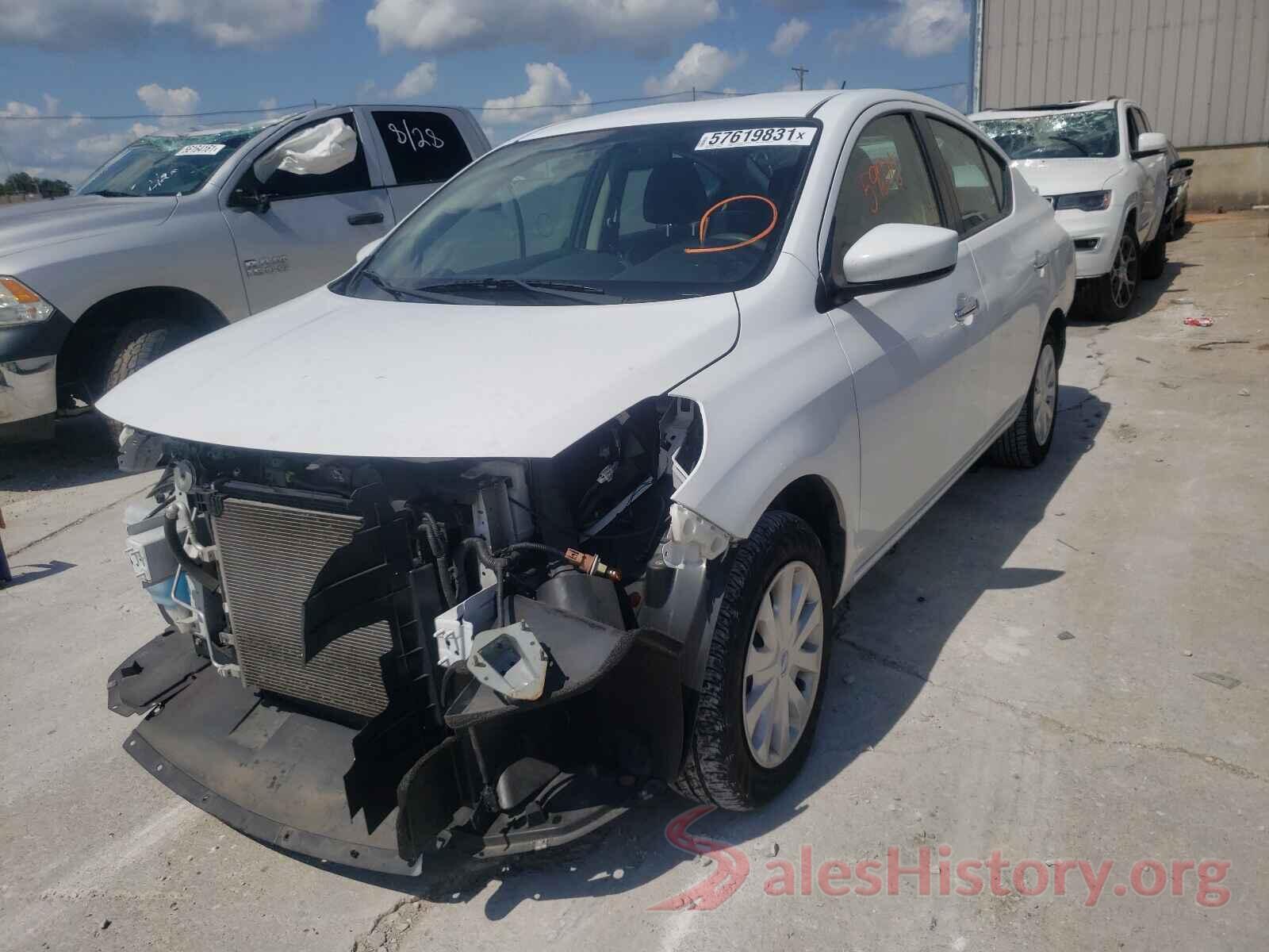 3N1CN7AP1HL872952 2017 NISSAN VERSA