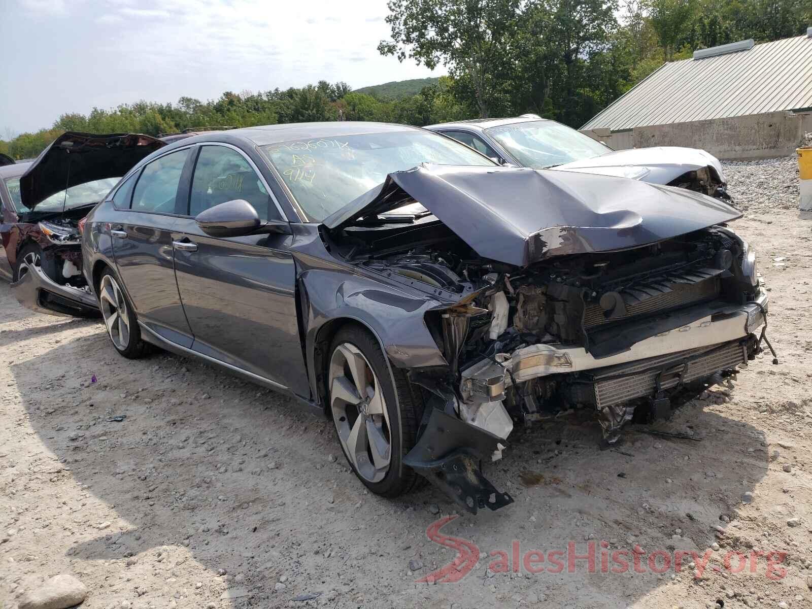 1HGCV1F93JA138090 2018 HONDA ACCORD