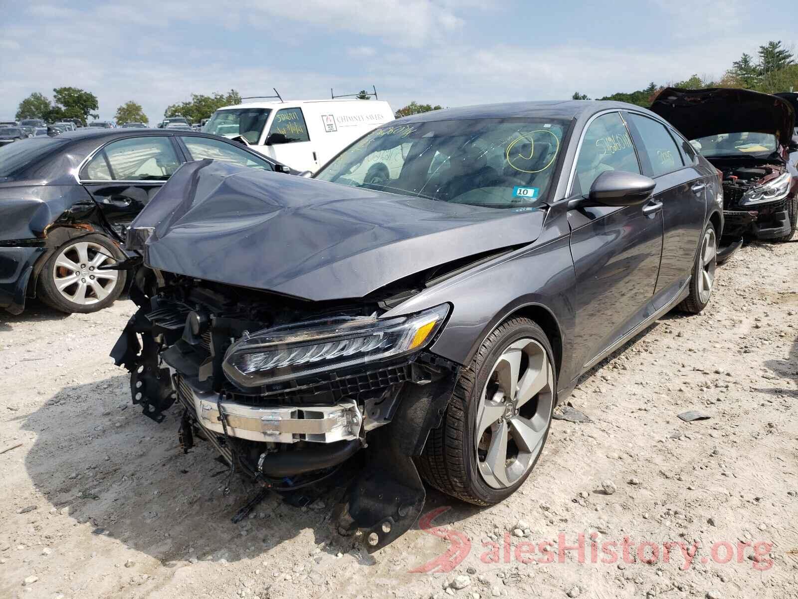 1HGCV1F93JA138090 2018 HONDA ACCORD