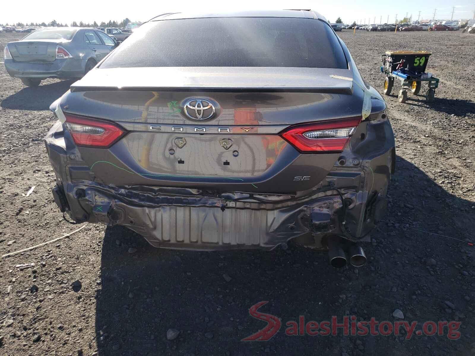 4T1B11HKXJU132027 2018 TOYOTA CAMRY