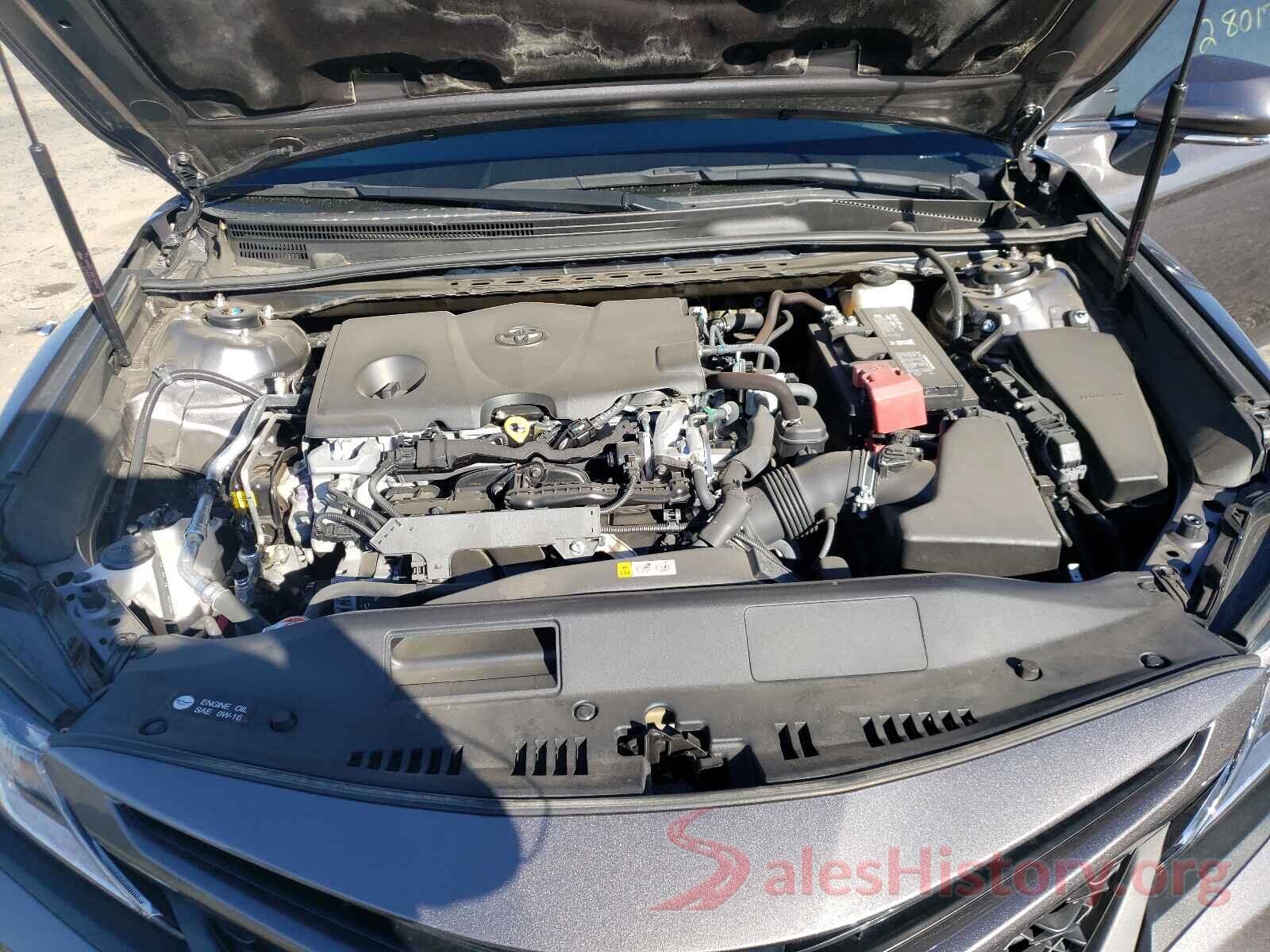 4T1B11HKXJU132027 2018 TOYOTA CAMRY